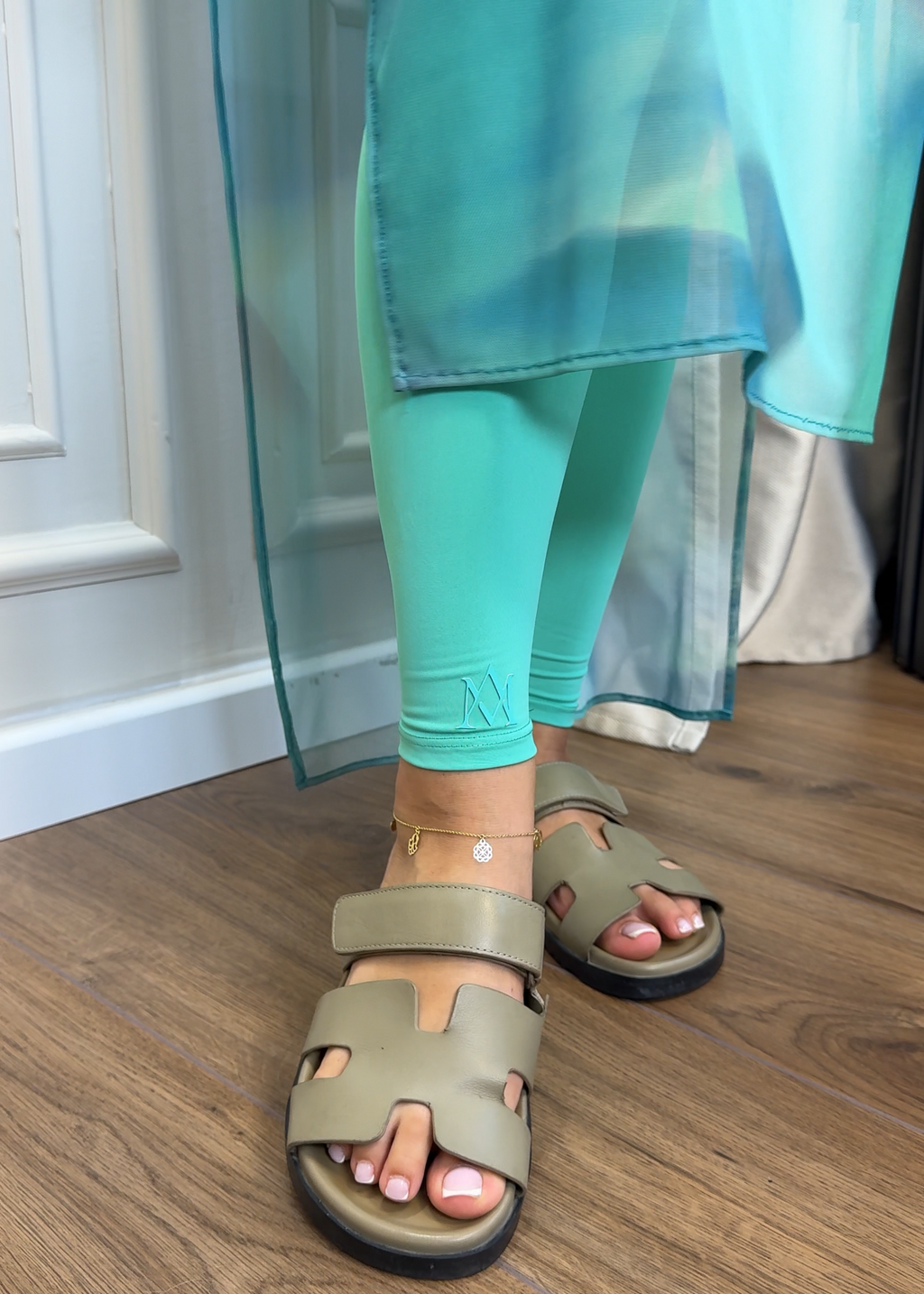 Aqua Signature Robe