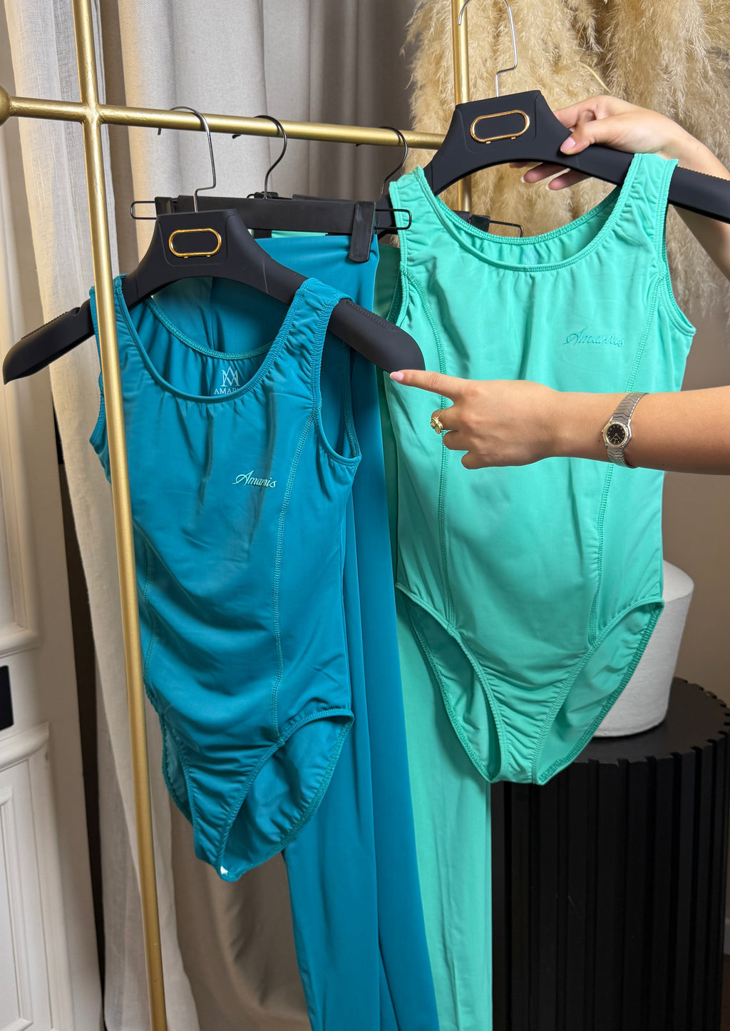Aqua Signature Crop top